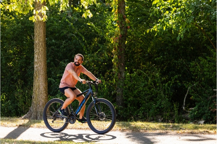 Eventis Mountain Ebike, 27.5-Inch