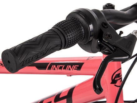 Handlebar gear shifter and brake lever on the Huffy Incline bike with pink and black frame for precise and smooth riding control. Handlebar gear shifter and brake lever on the Huffy Incline bike with pink and black frame for precise and smooth riding control.